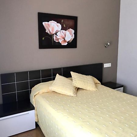 Hostal Puerta La Villa バリャドリド エクステリア 写真