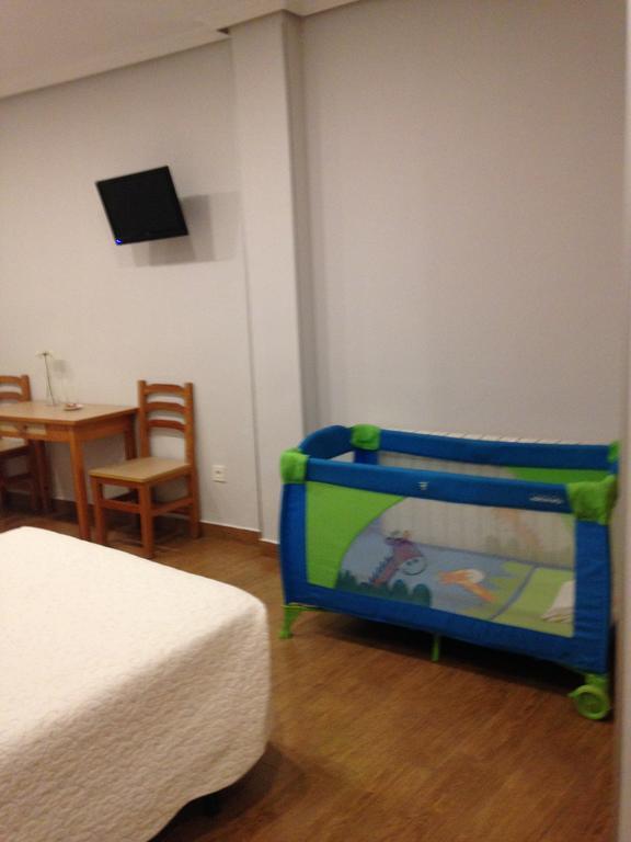 Hostal Puerta La Villa バリャドリド エクステリア 写真
