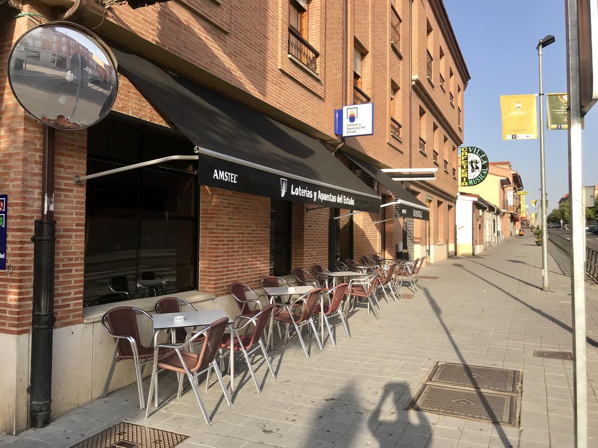 Hostal Puerta La Villa バリャドリド エクステリア 写真