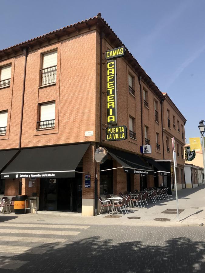 Hostal Puerta La Villa バリャドリド エクステリア 写真