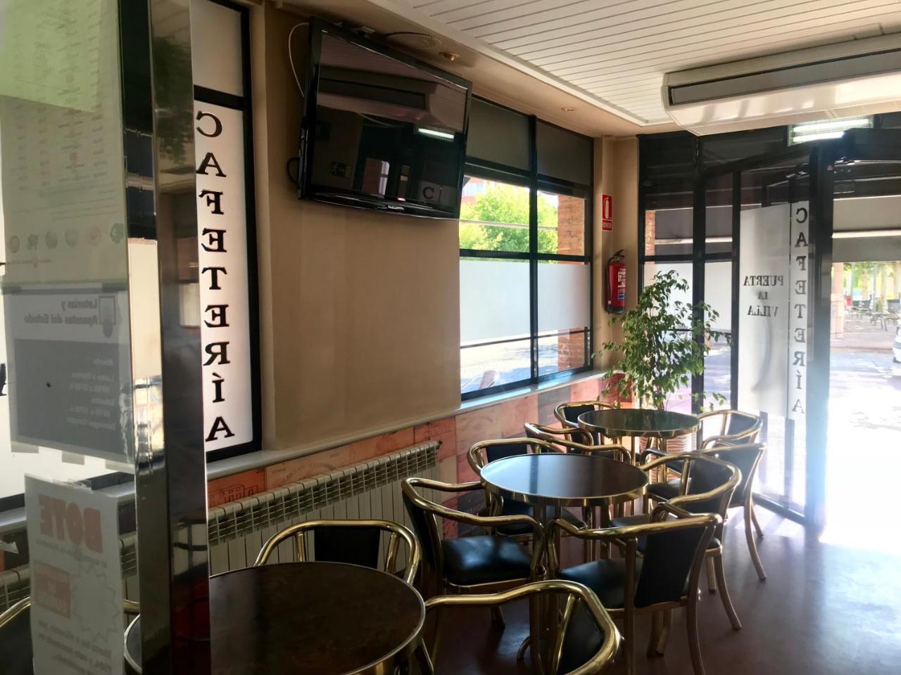 Hostal Puerta La Villa バリャドリド エクステリア 写真